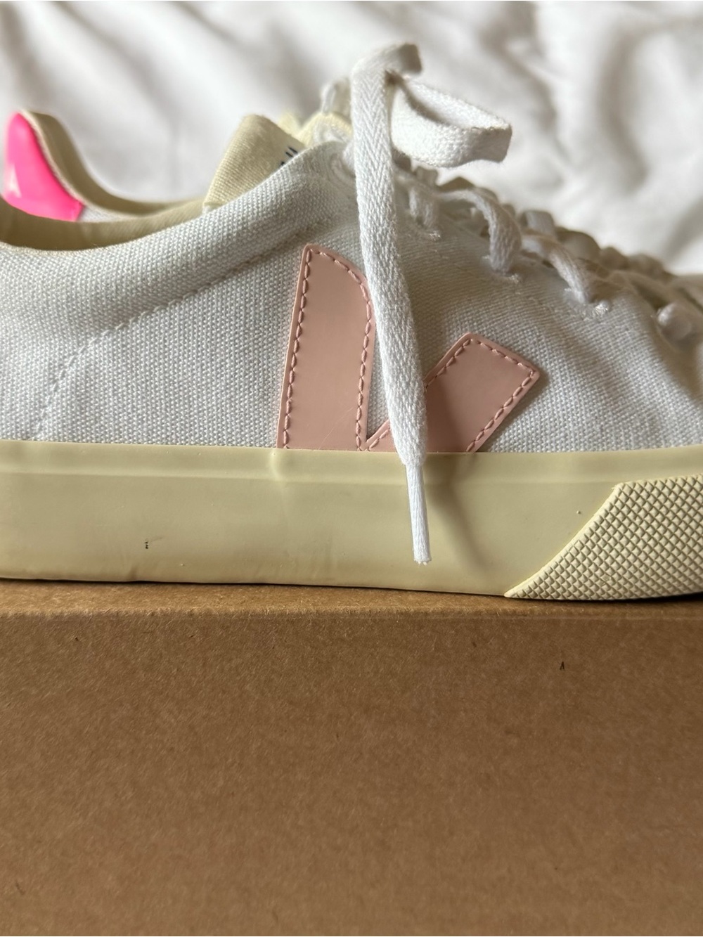 Veja Low-Top Sneakers in White with Pink Accents